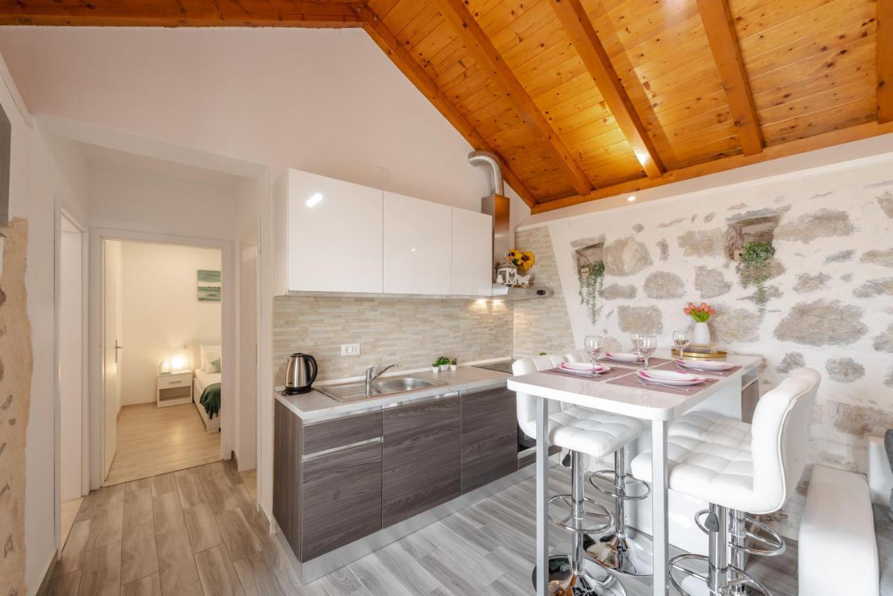 Little Stone House Apartment Buici  Exterior photo